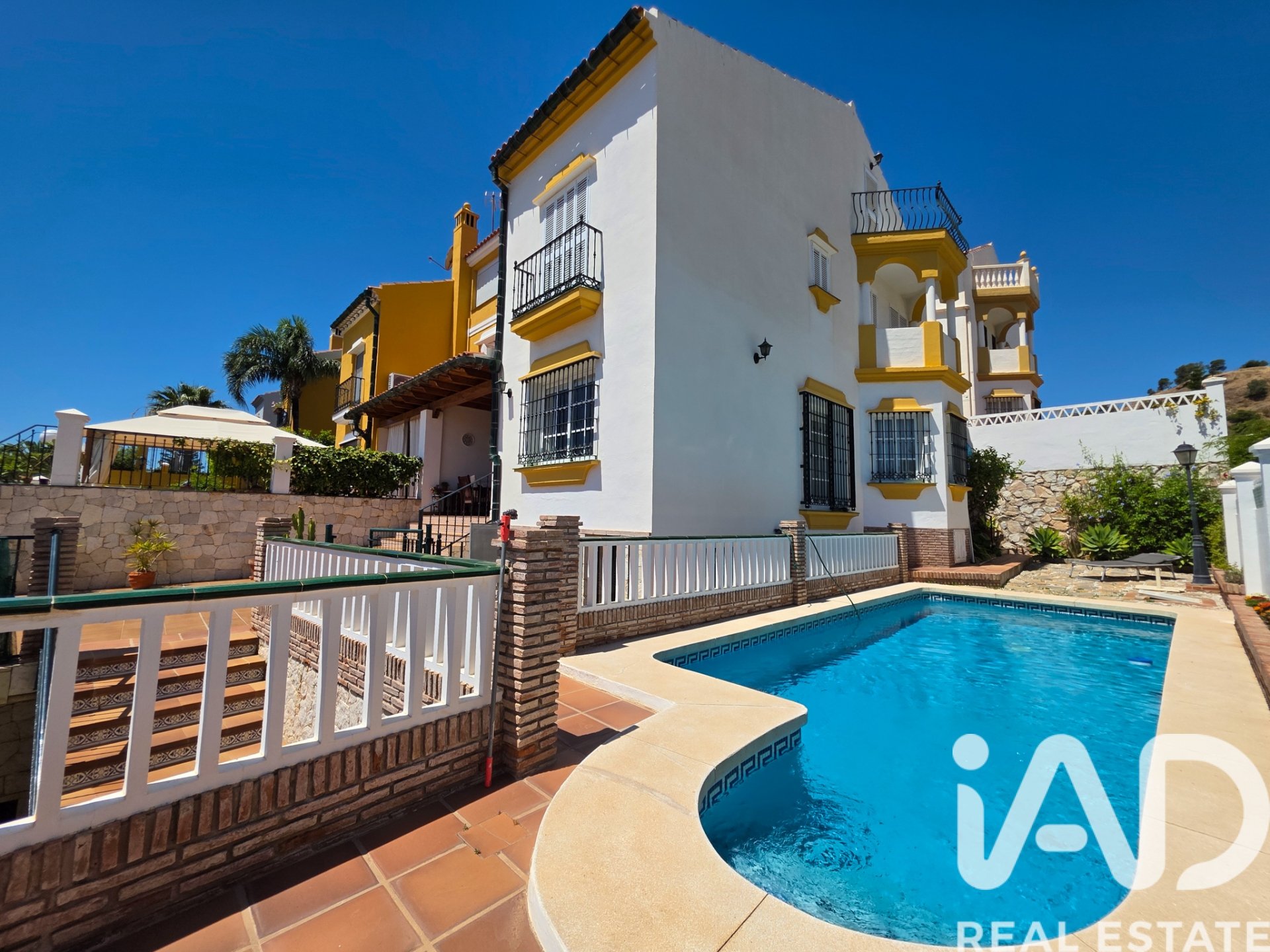 House in Malaga, Spain 6 bedrooms, 271 sq.m. No. 195130
