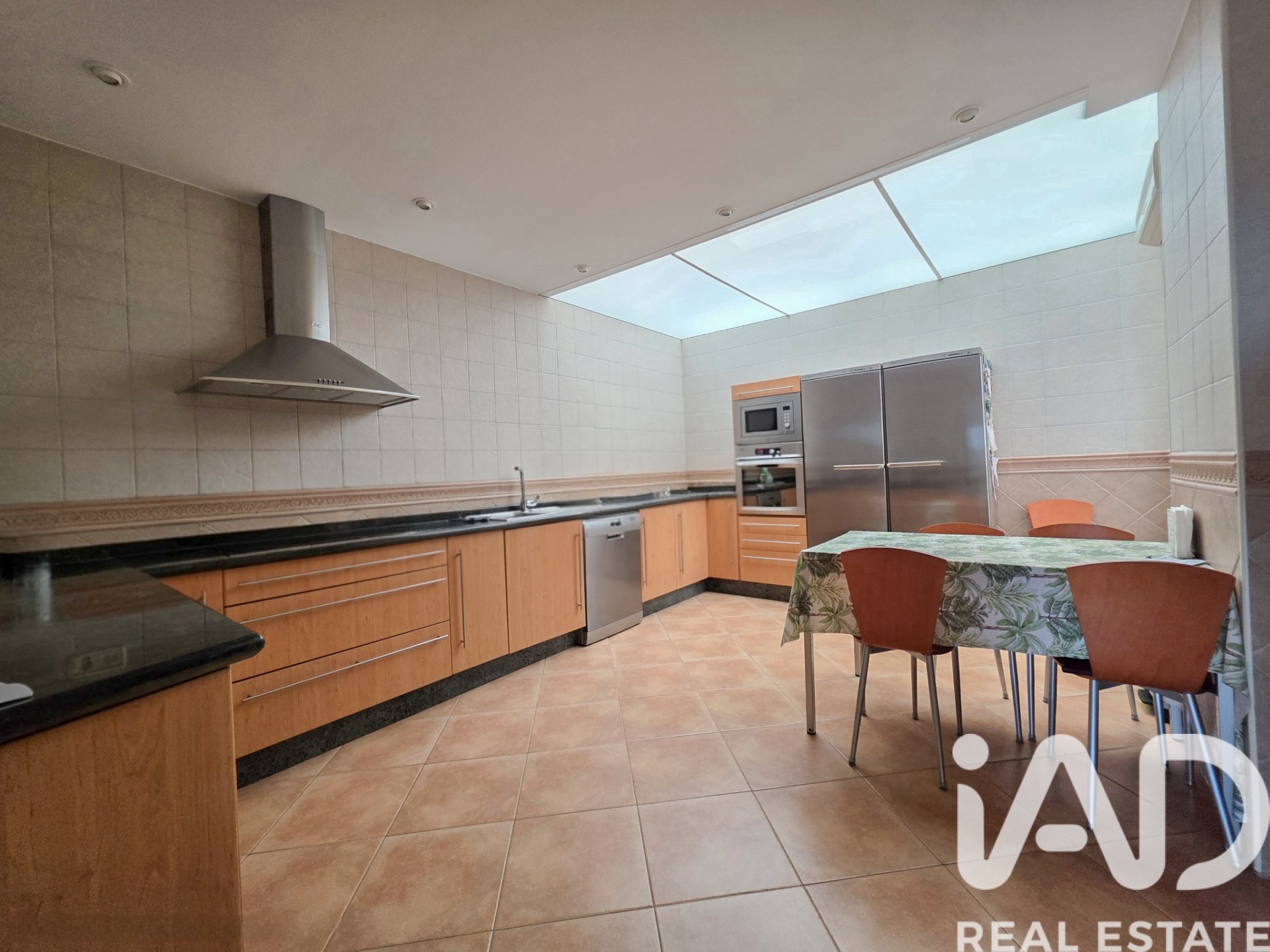 House in Malaga, Spain 6 bedrooms, 271 sq.m. No. 195130