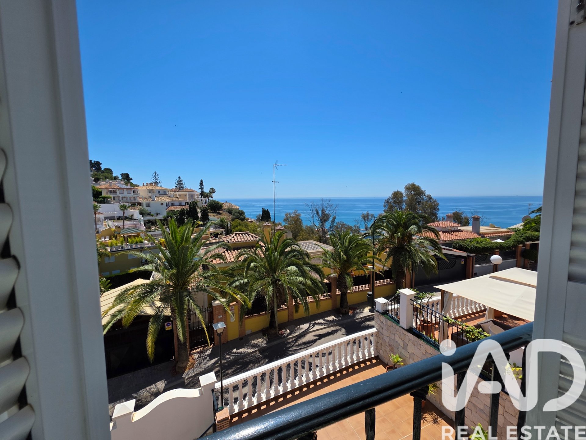 House in Malaga, Spain 6 bedrooms, 271 sq.m. No. 195130
