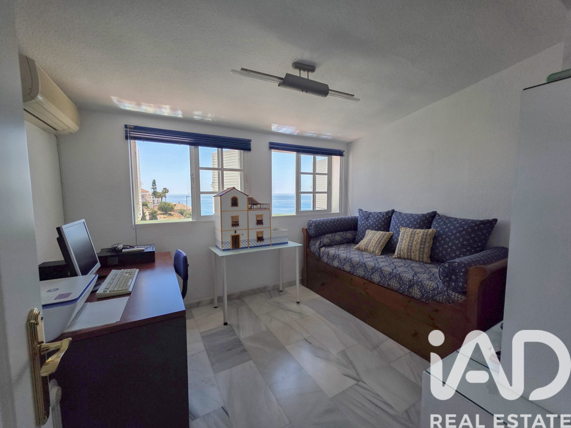 House in Malaga, Spain 6 bedrooms, 271 sq.m. No. 195130