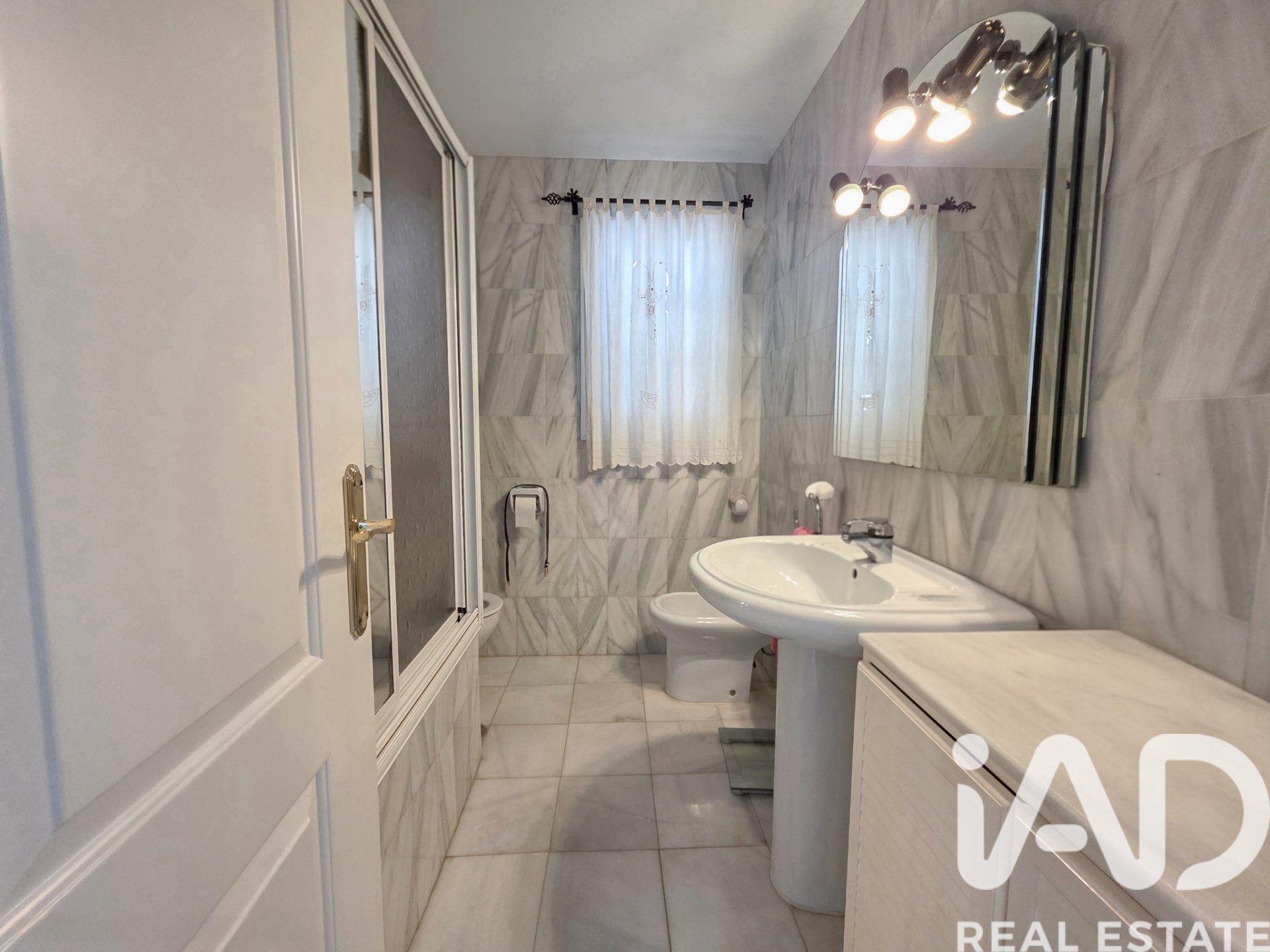 House in Malaga, Spain 6 bedrooms, 271 sq.m. No. 195130