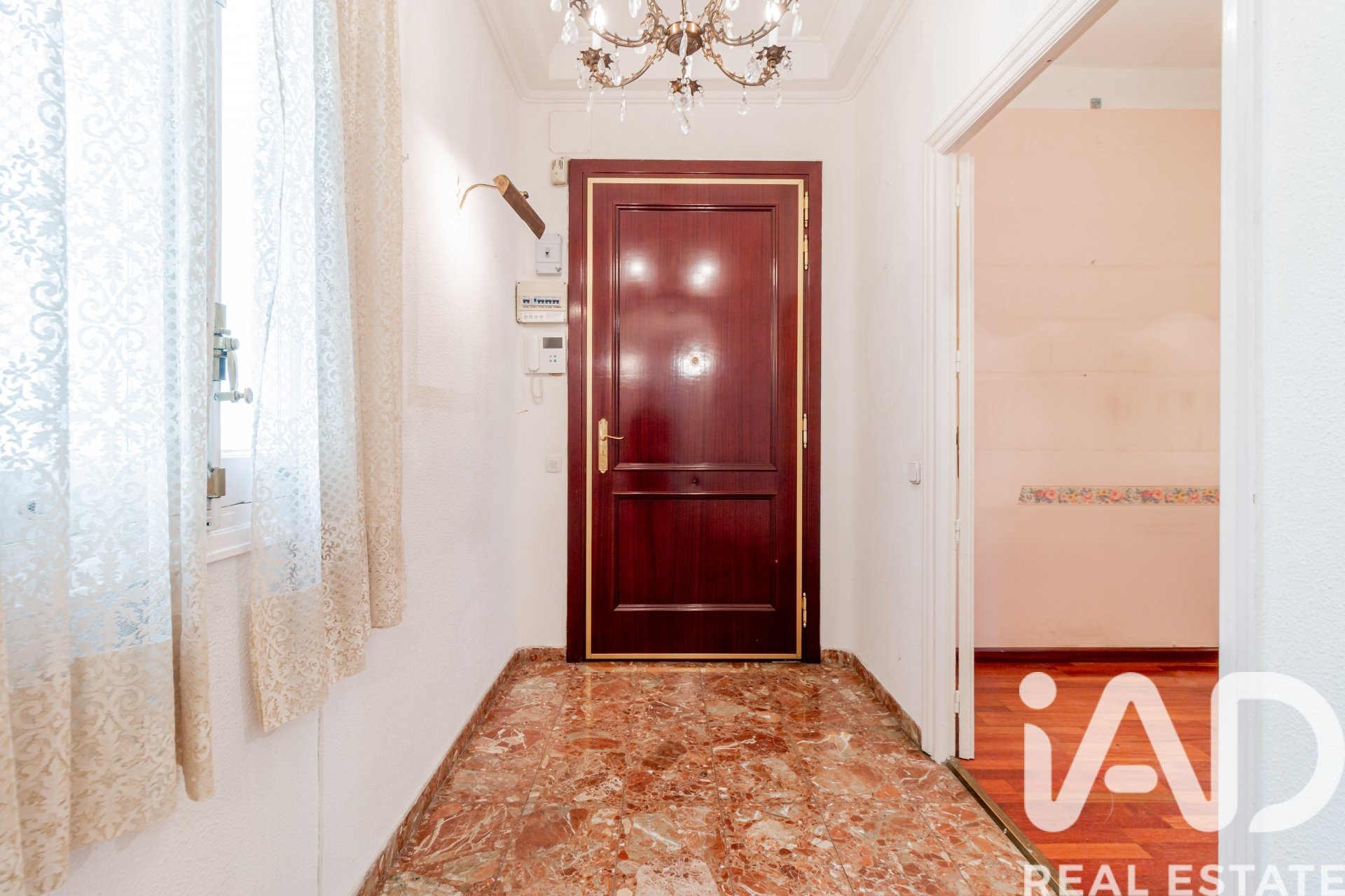 Apartament w Madrid, Hiszpania 4 sypialnie, 105 mkw. nr 195131