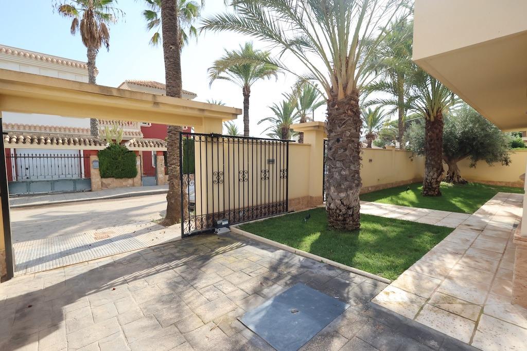 Apartment à Cabo Roig, Alicante, Espagne 4 chambres, 222 m2 No. 165731