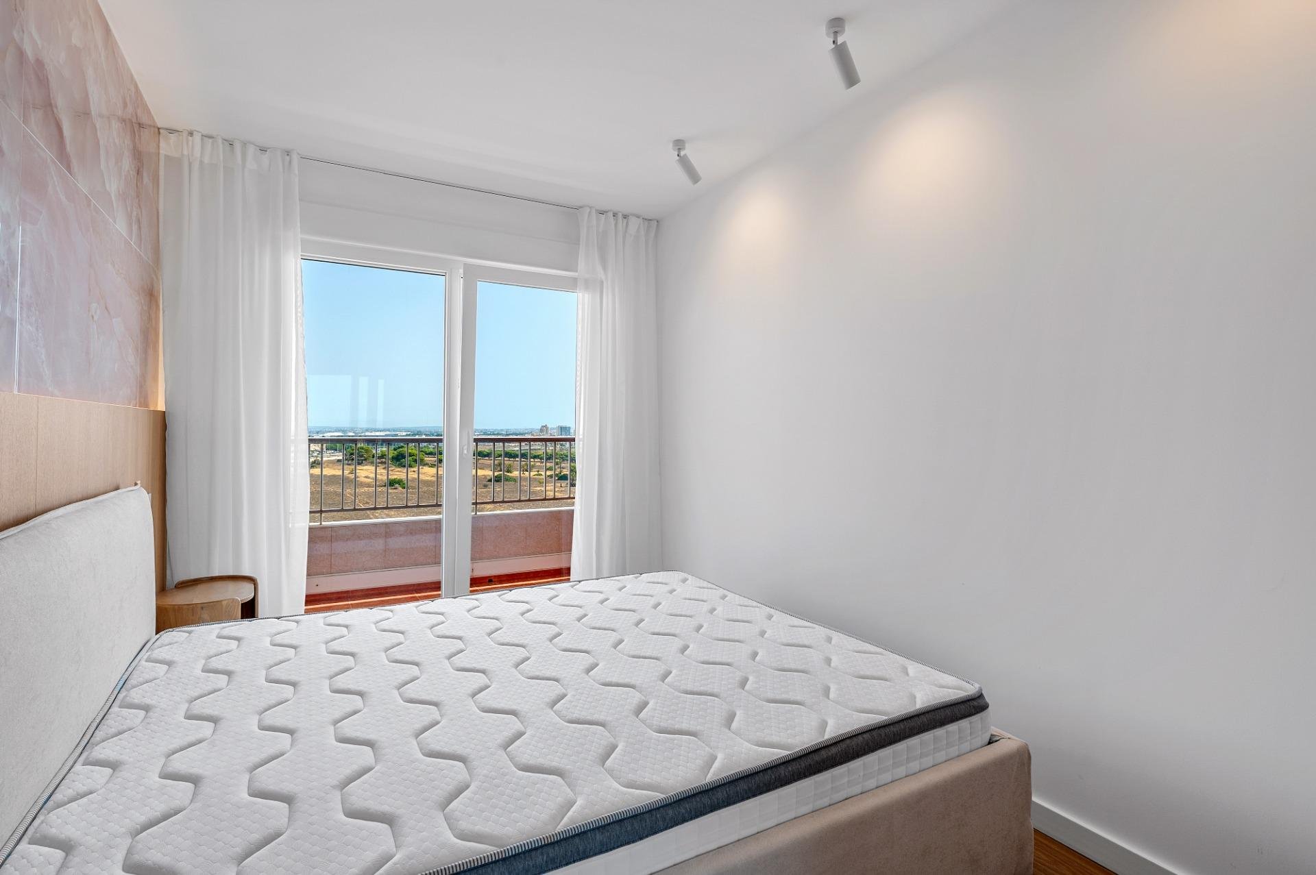 Huoneisto Torrevieja, Alicante, Espanja 2 makuuhuonetta, 70 m2 No. 190472