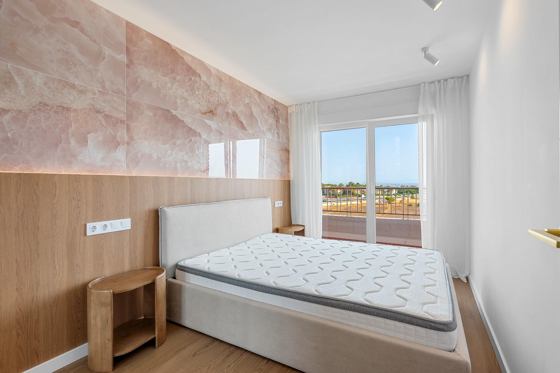 Huoneisto Torrevieja, Alicante, Espanja 2 makuuhuonetta, 70 m2 No. 190472
