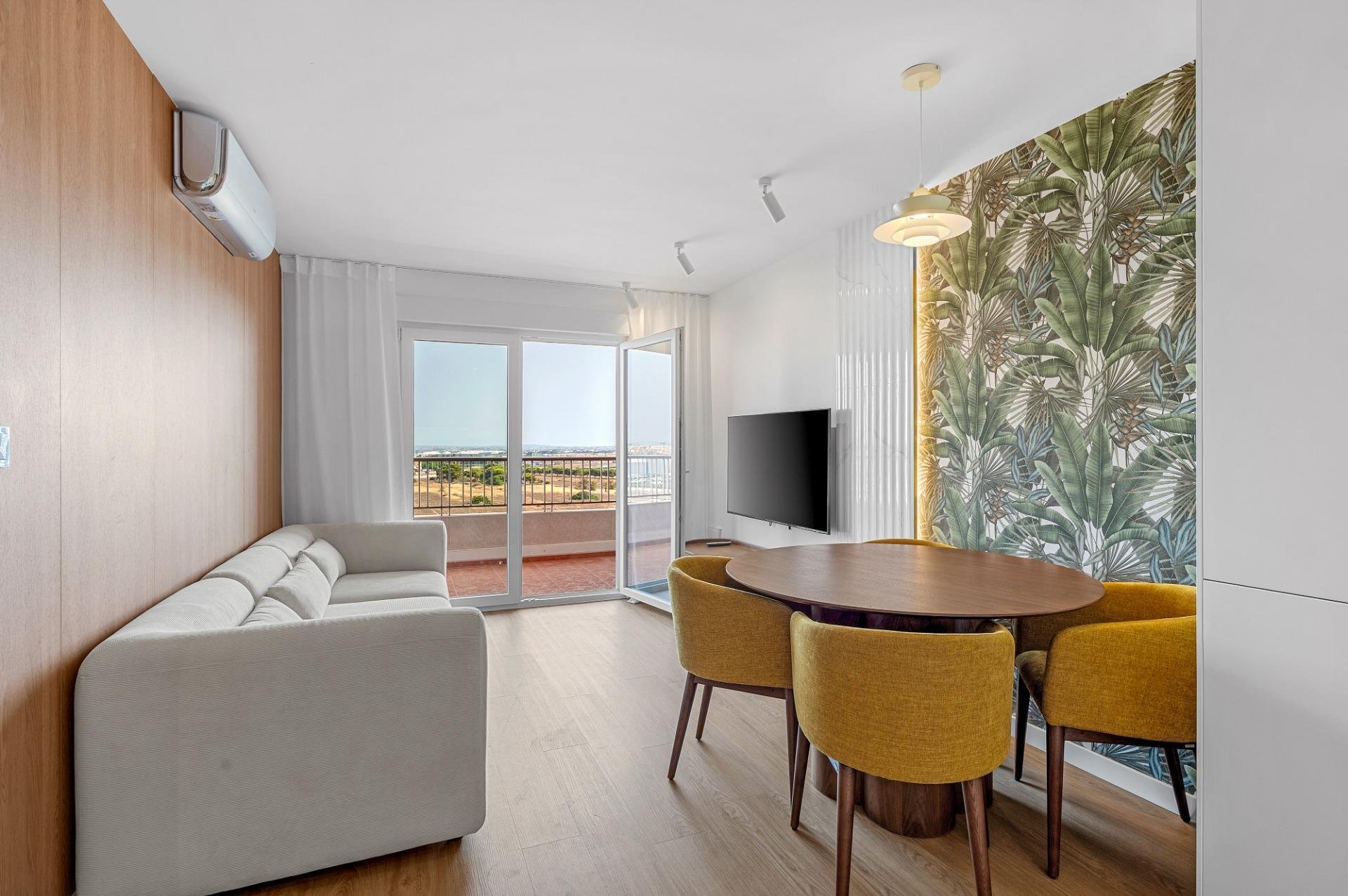 Huoneisto Torrevieja, Alicante, Espanja 2 makuuhuonetta, 70 m2 No. 190472