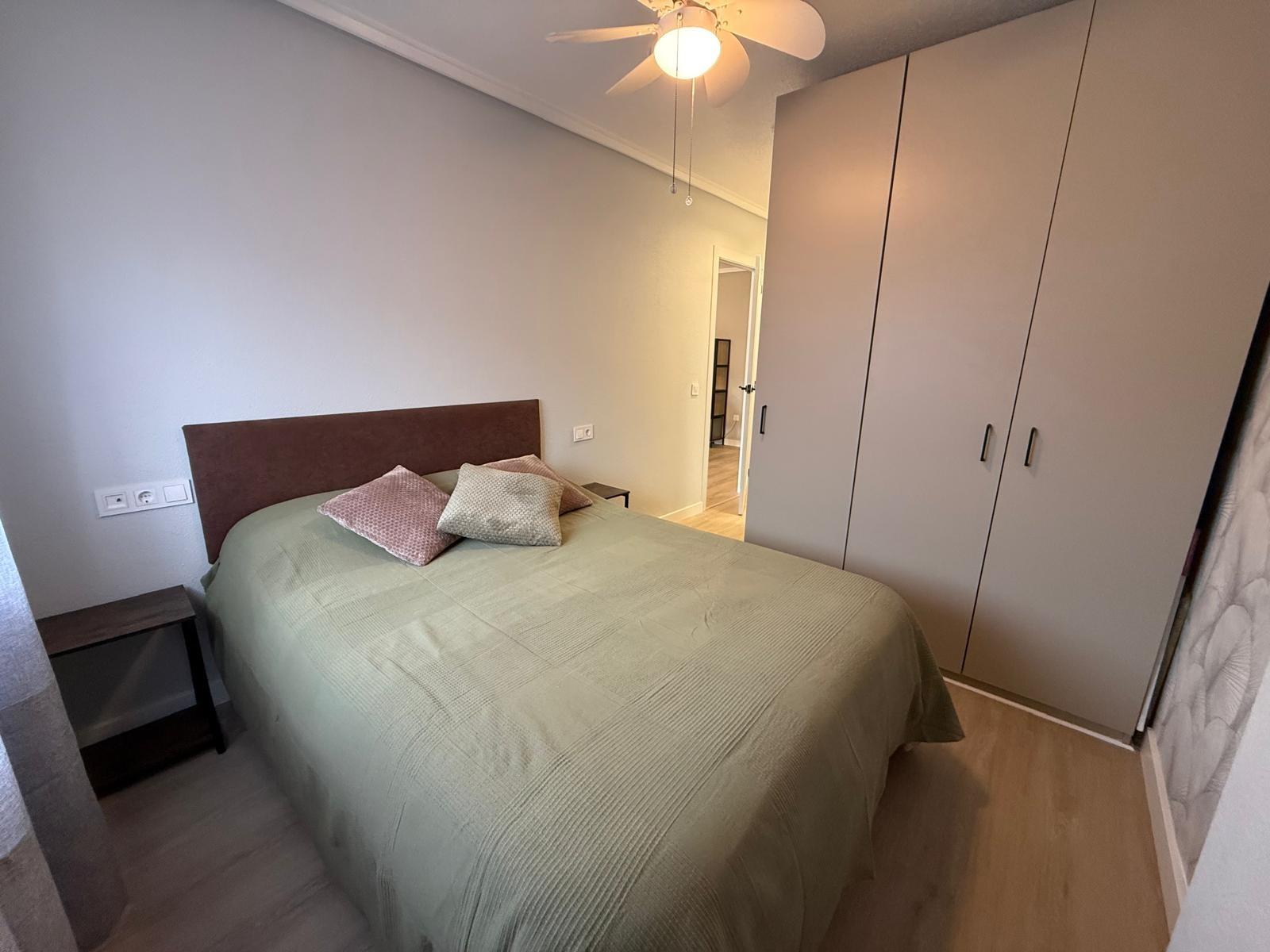 Apartment à Torrevieja, Alicante, Espagne 50 m2 No. 190470