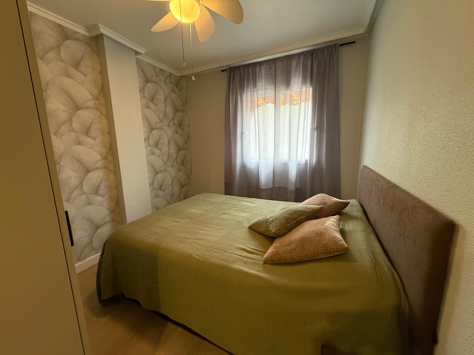 Apartment à Torrevieja, Alicante, Espagne 50 m2 No. 190470