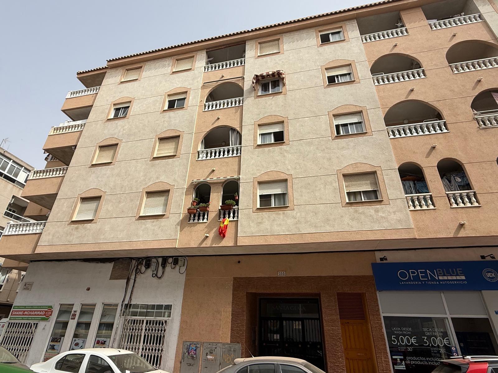 Apartment à Torrevieja, Alicante, Espagne 50 m2 No. 190470