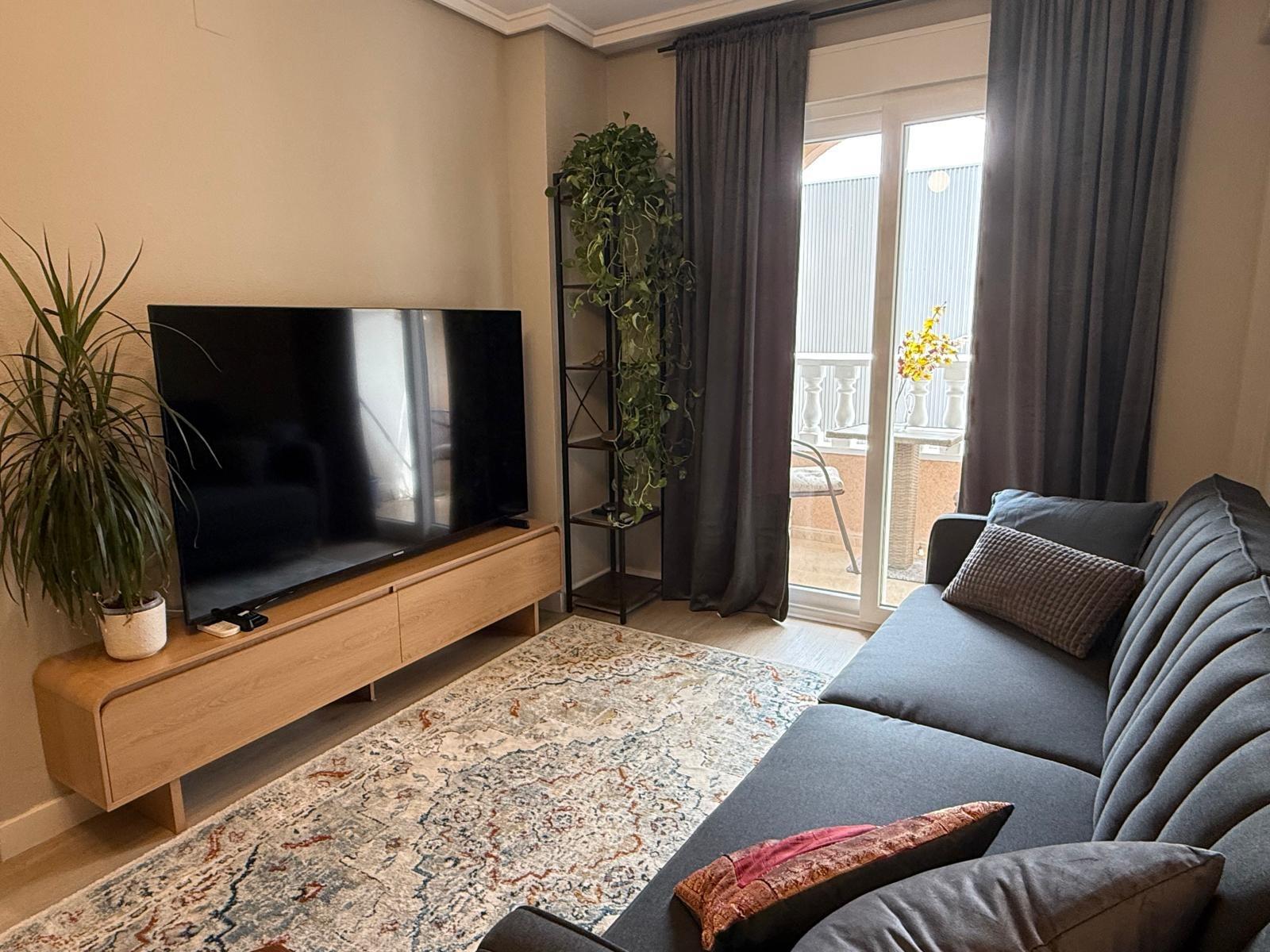 Apartment à Torrevieja, Alicante, Espagne 50 m2 No. 190470