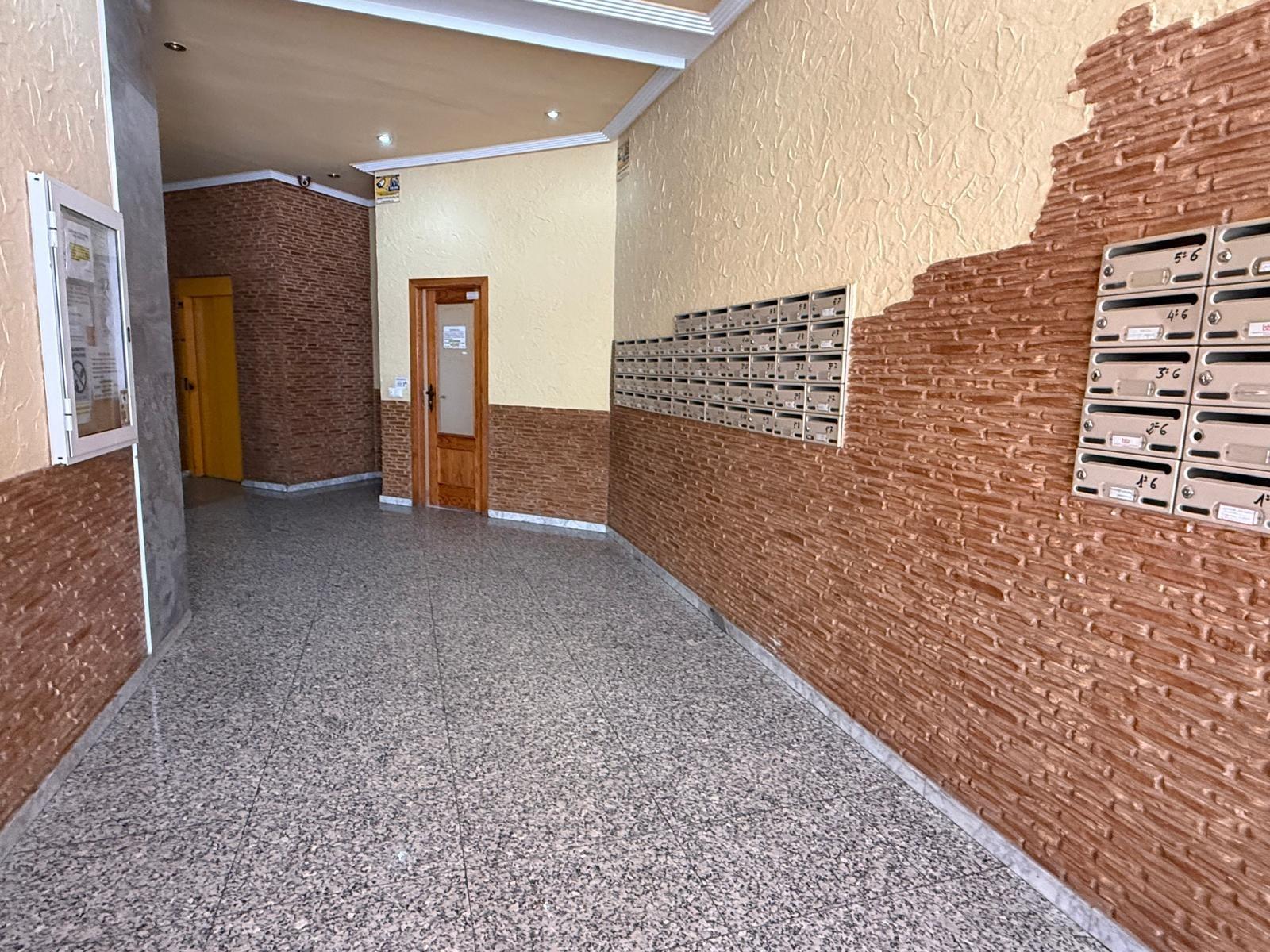 Apartment à Torrevieja, Alicante, Espagne 50 m2 No. 190470