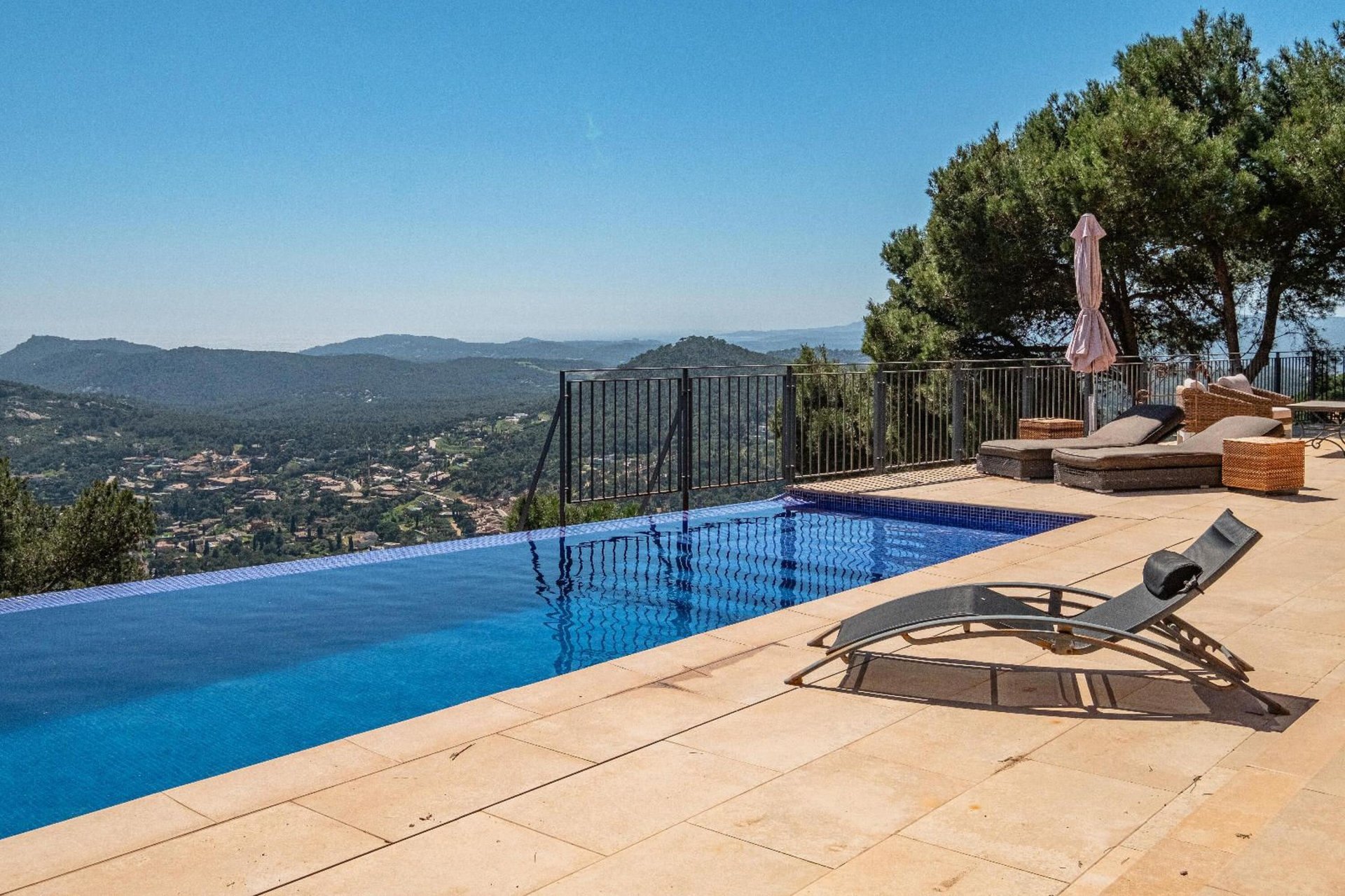 Hus i Begur, Girona, Spanien 6 sovrum,  Nr. 140784