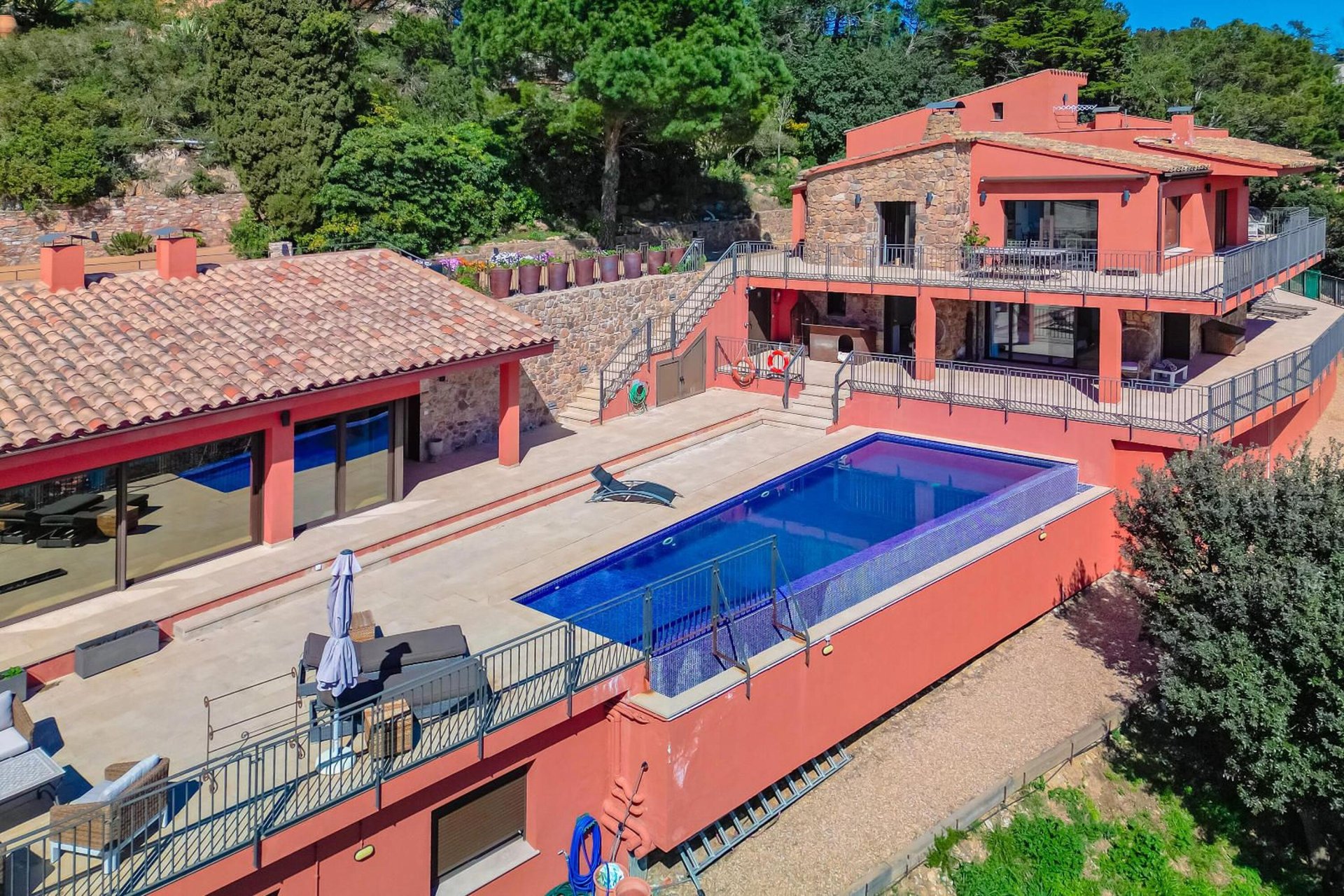 Hus i Begur, Girona, Spanien 6 sovrum,  Nr. 140784