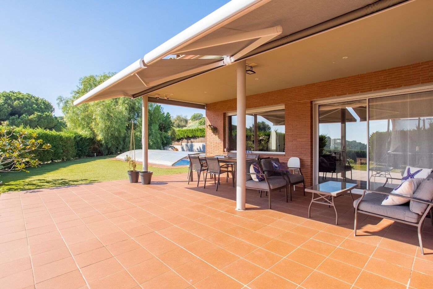 House in Sant Vicenc De Montalt, Barcelona, Spain 5 bedrooms,  No. 140781