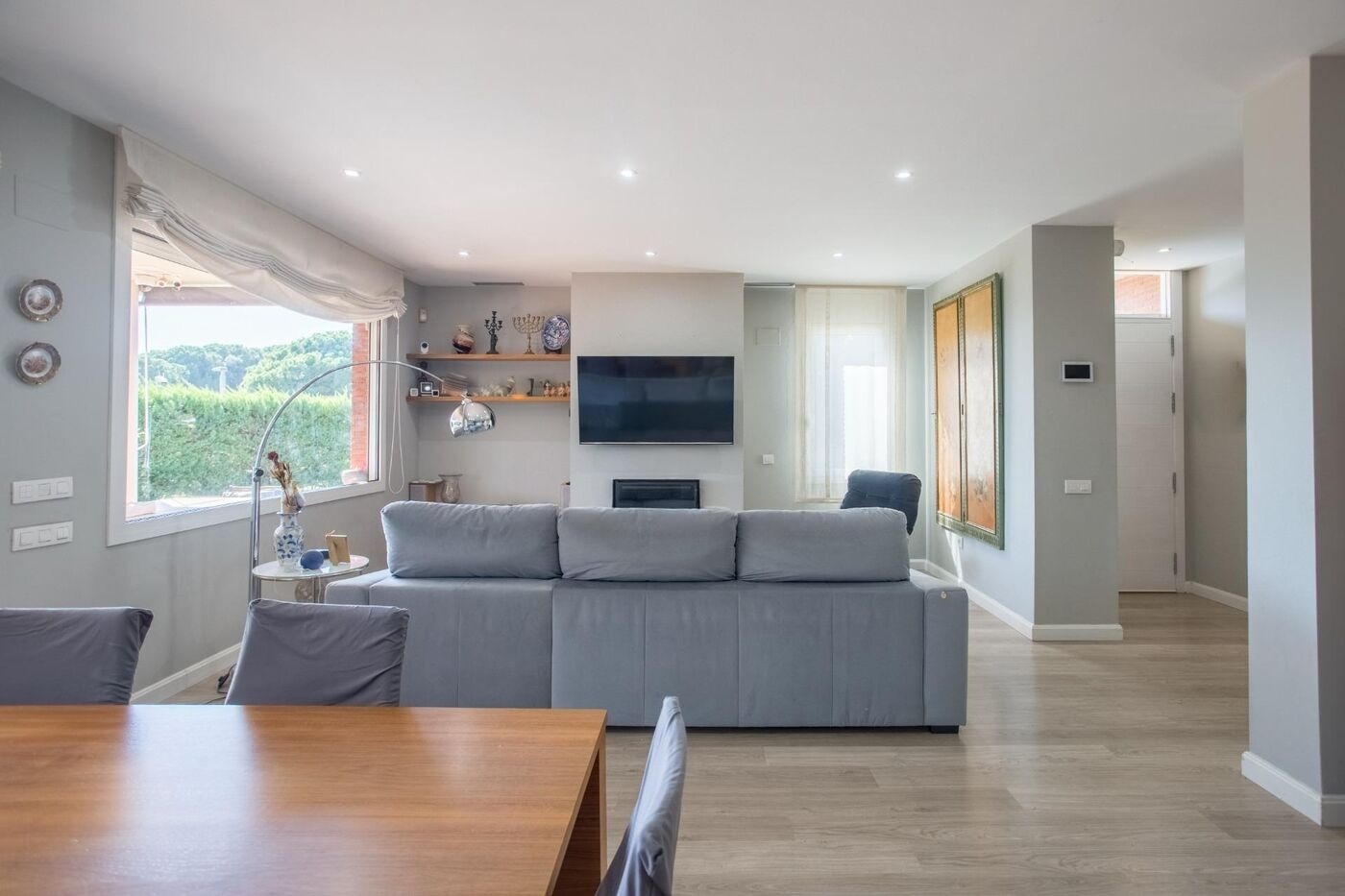 House in Sant Vicenc De Montalt, Barcelona, Spain 5 bedrooms,  No. 140781