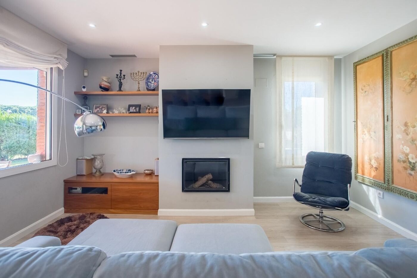 House in Sant Vicenc De Montalt, Barcelona, Spain 5 bedrooms,  No. 140781