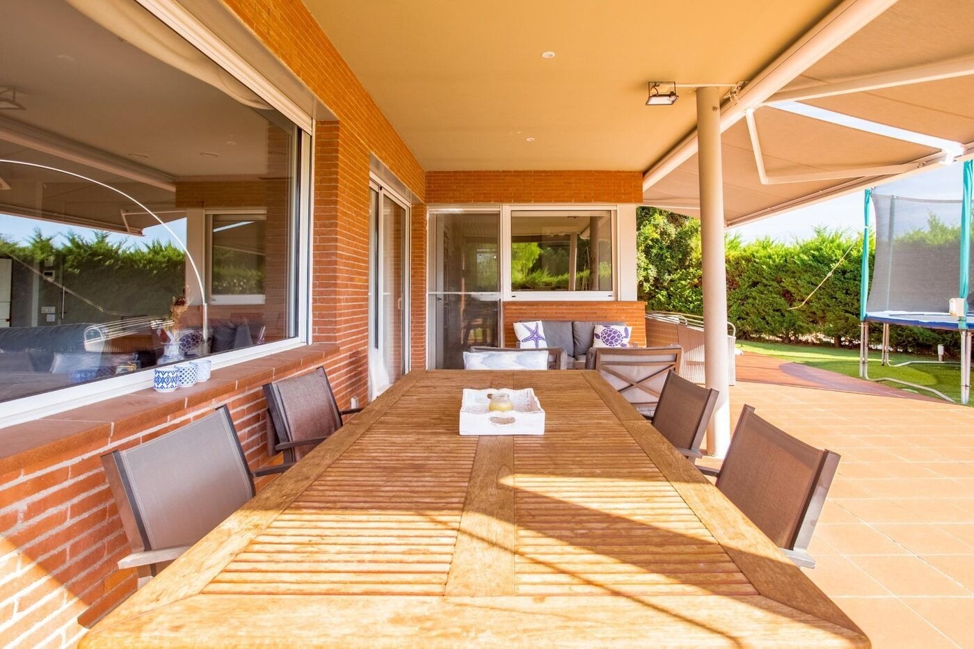 House in Sant Vicenc De Montalt, Barcelona, Spain 5 bedrooms,  No. 140781