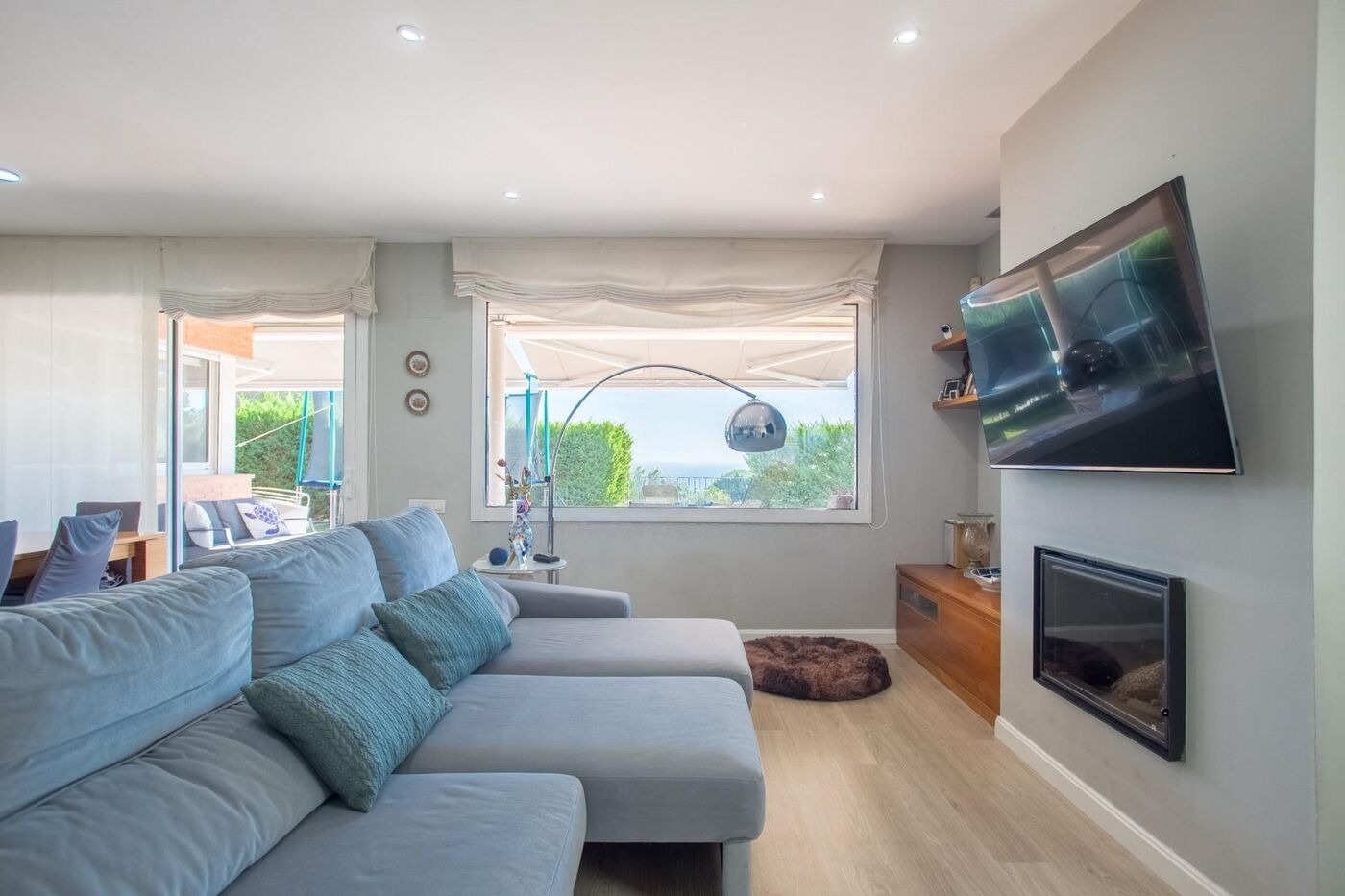 House in Sant Vicenc De Montalt, Barcelona, Spain 5 bedrooms,  No. 140781