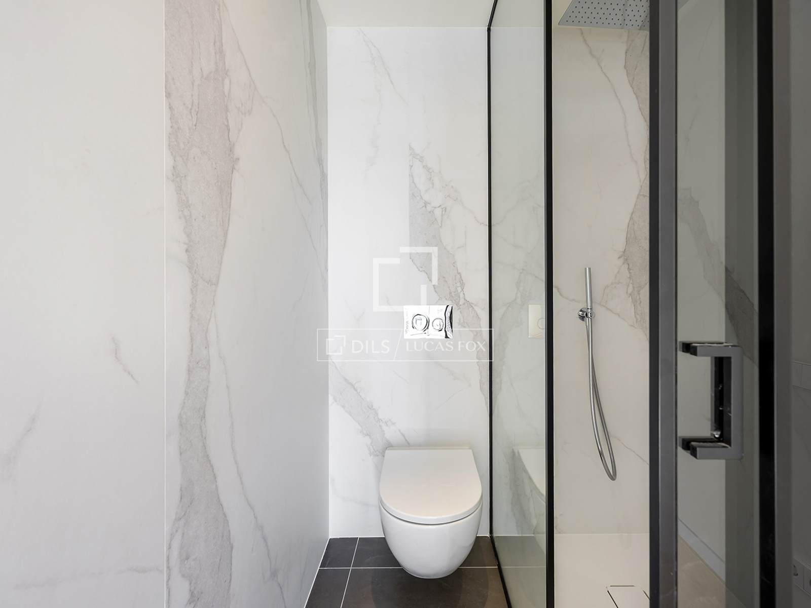 Dzīvoklis Barcelona, Spānijā 1 istaba, 82 m2 Nr. 150759