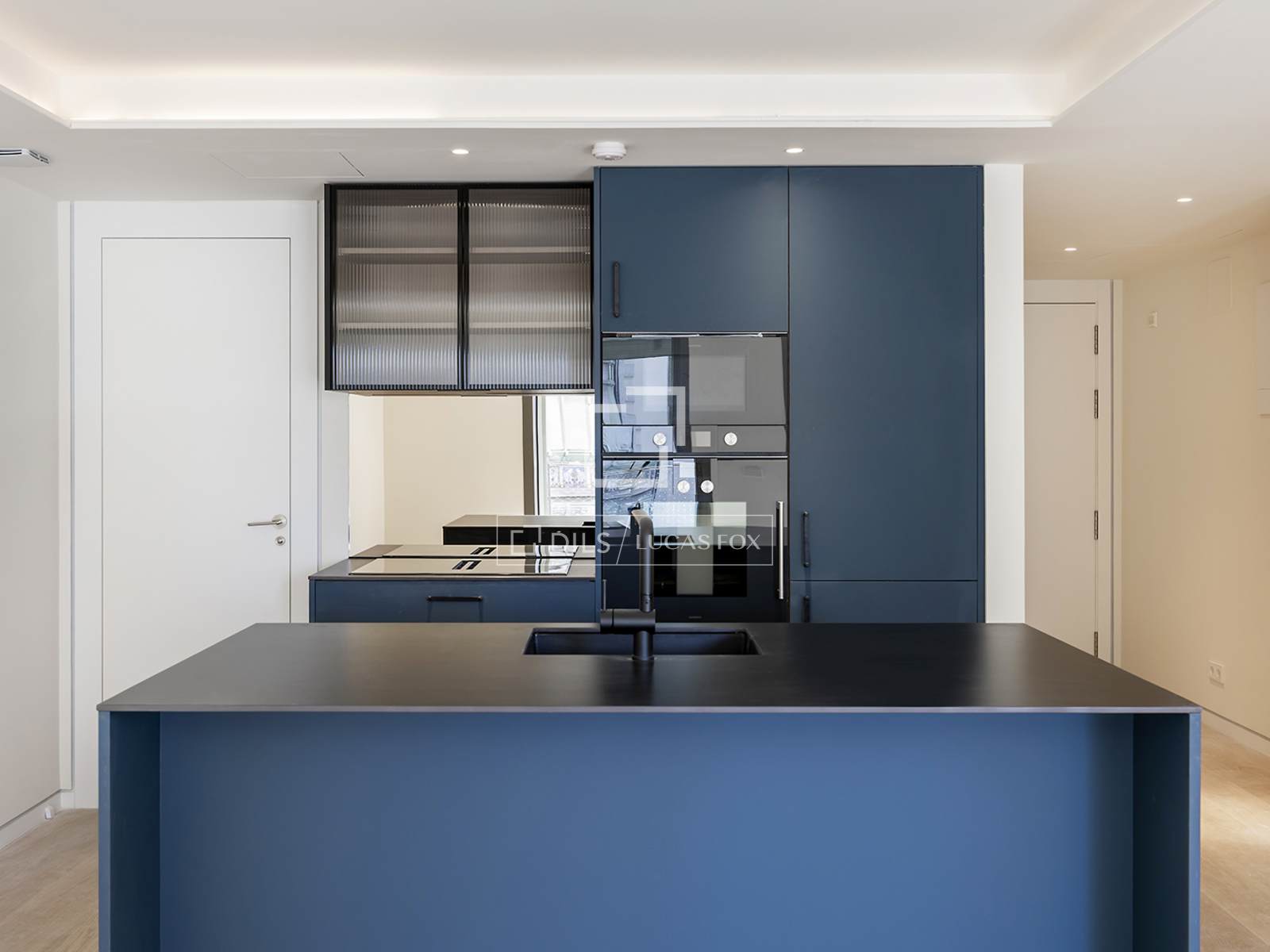 Dzīvoklis Barcelona, Spānijā 1 istaba, 82 m2 Nr. 150759
