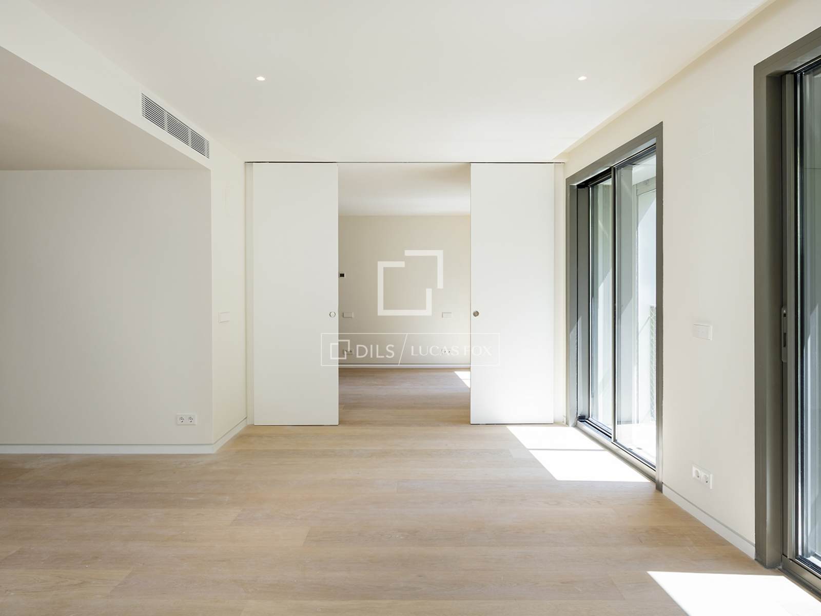 Dzīvoklis Barcelona, Spānijā 1 istaba, 82 m2 Nr. 150759