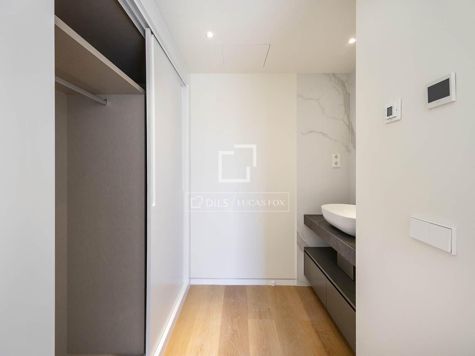 Dzīvoklis Barcelona, Spānijā 1 istaba, 82 m2 Nr. 150759
