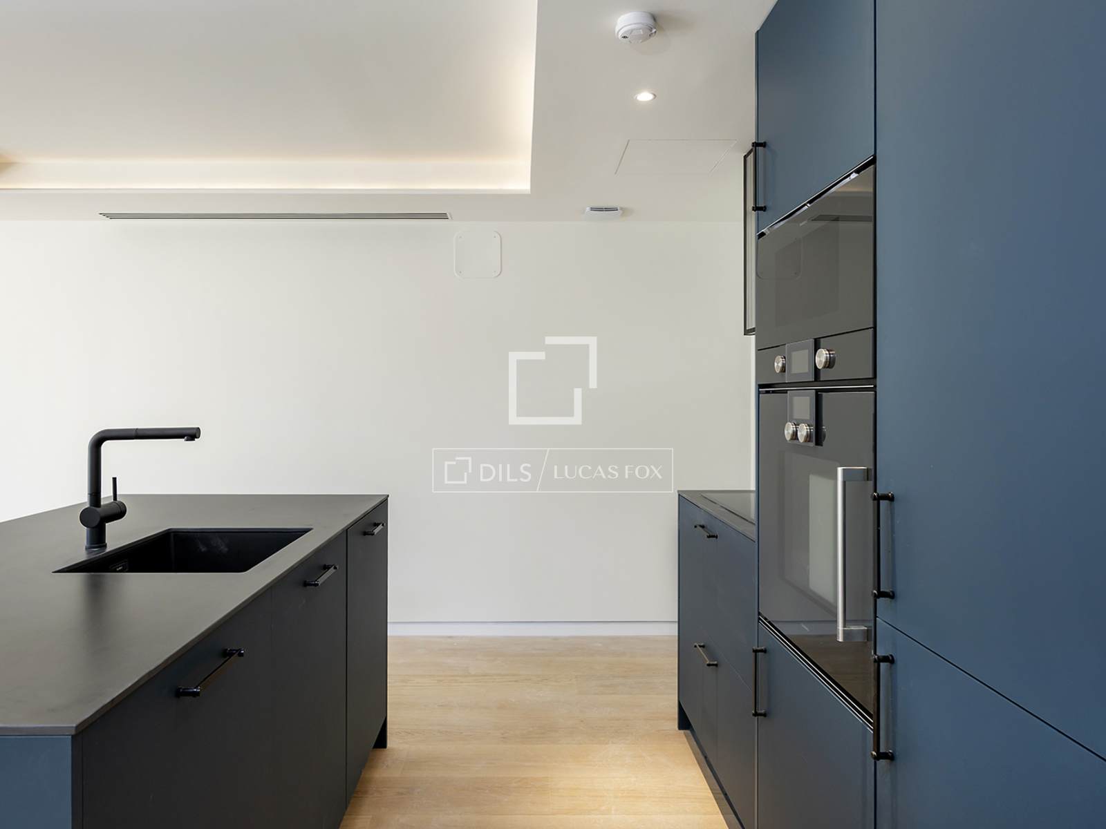 Dzīvoklis Barcelona, Spānijā 1 istaba, 82 m2 Nr. 150759