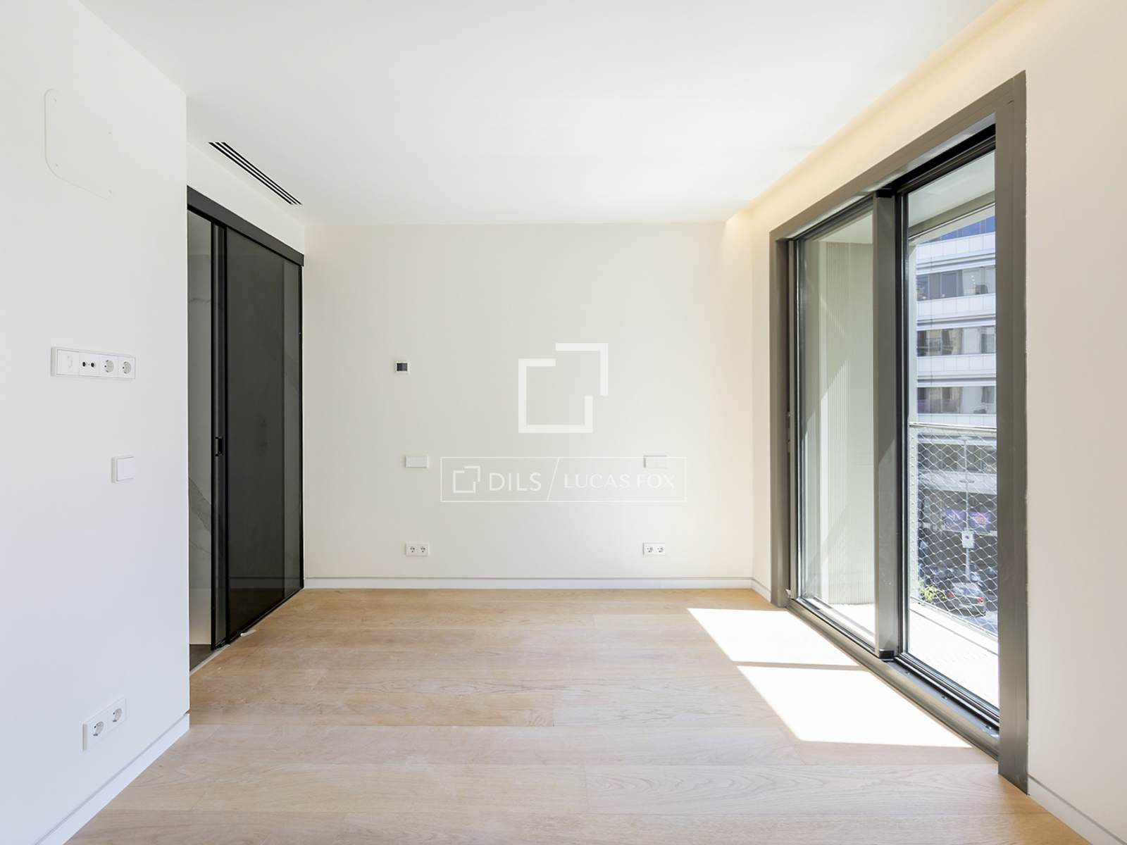 Dzīvoklis Barcelona, Spānijā 1 istaba, 82 m2 Nr. 150759