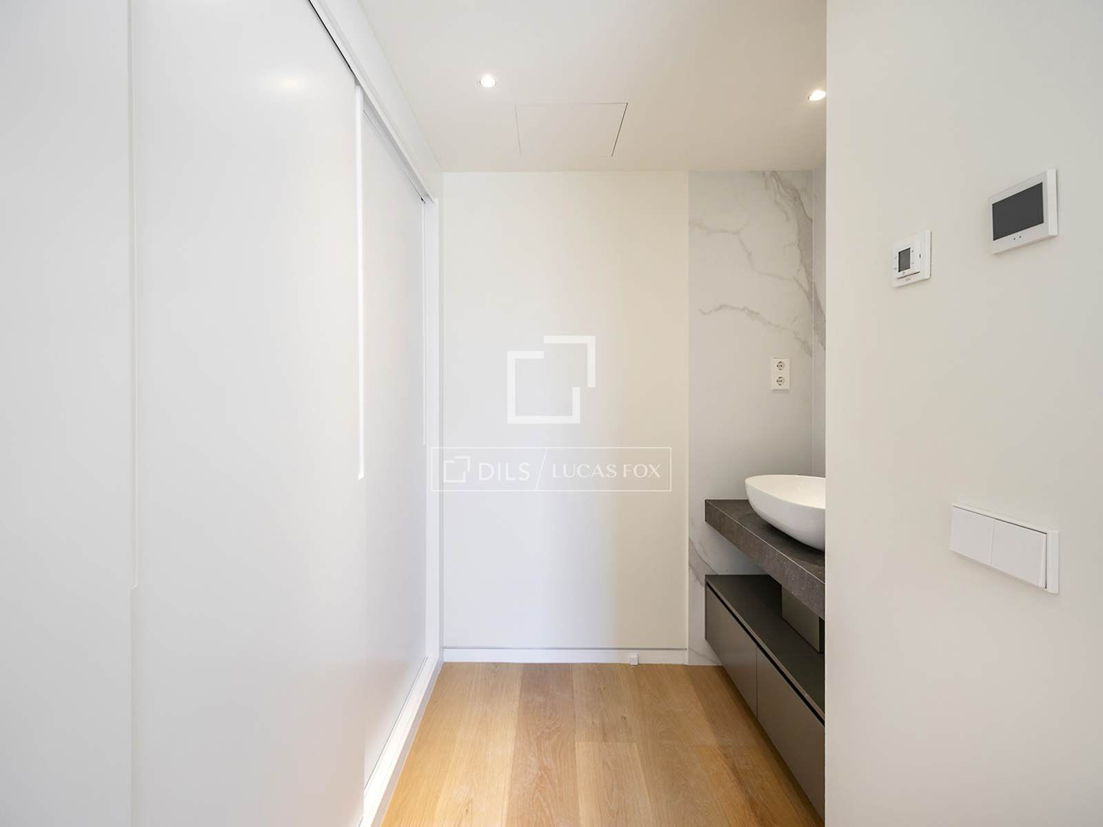 Dzīvoklis Barcelona, Spānijā 1 istaba, 82 m2 Nr. 150759