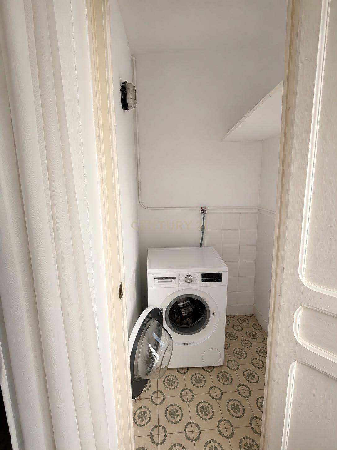Dzīvoklis Barcelona, Spānijā 5 istabas, 131 m2 Nr. 191088