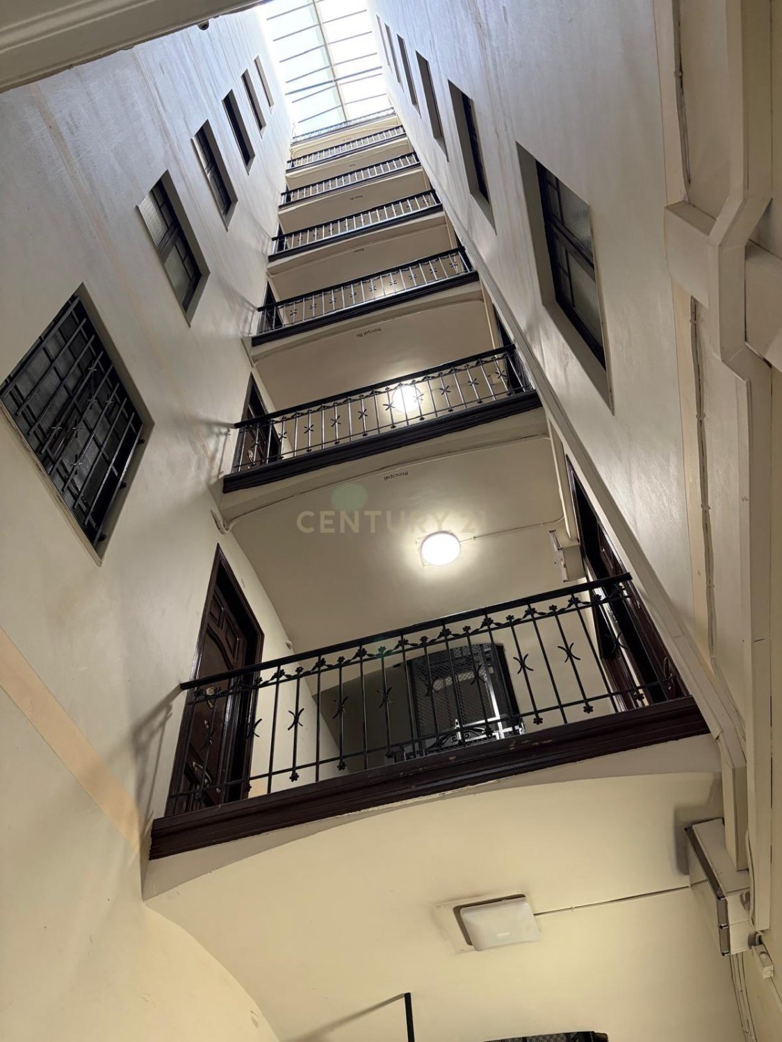 Dzīvoklis Barcelona, Spānijā 5 istabas, 131 m2 Nr. 191088