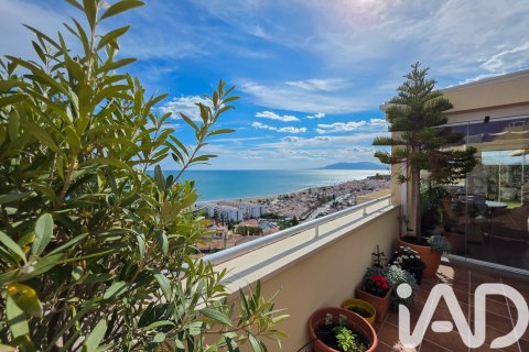 Penthauss Rincon de la Victoria, Malaga, Spānijā 4 istabas, 250 m2 Nr. 172648