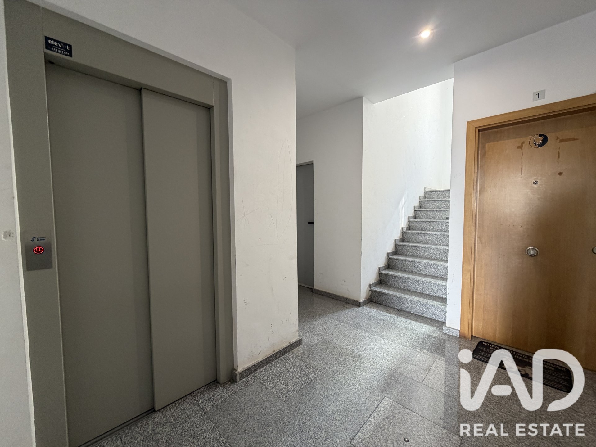 Duplex à Almenar, Lleida, Espagne 3 chambres, 104 m2 No. 187859