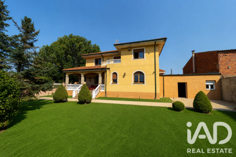 House in San Andres del Rabanedo, Leon, Spanien 5 Schlafzimmer, 366 m2 Nr. 187791