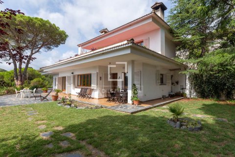 Villa in Sant Pol de Mar, Barcelona, Spain 5 bedrooms, 414 sq.m. No. 150919