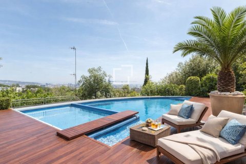 Villa en Esplugues de Llobregat, Barcelona, España 8 dormitorios, 826 m2 No. 150918