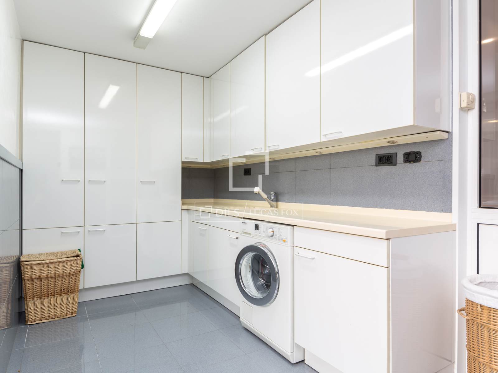 Villa Esplugues de Llobregat, Barcelona, Spānijā 8 istabas, 826 m2 Nr. 150918