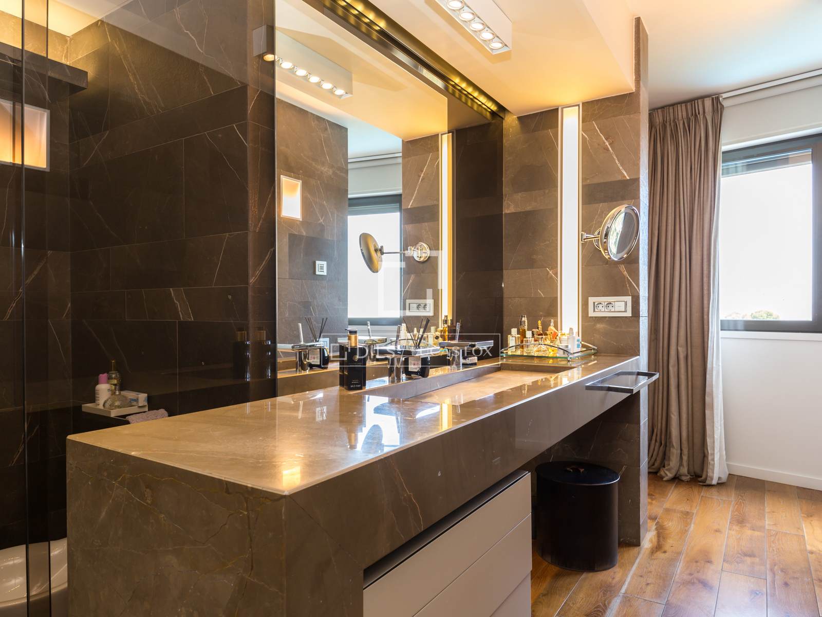 Villa Esplugues de Llobregat, Barcelona, Spānijā 8 istabas, 826 m2 Nr. 150918