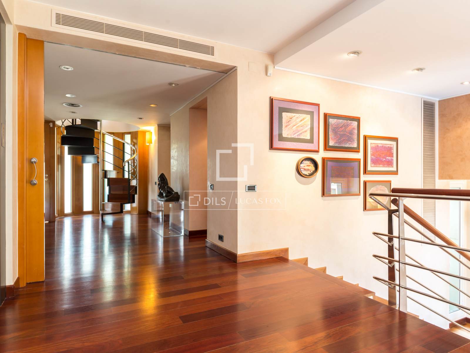 Villa Esplugues de Llobregat, Barcelona, Spānijā 8 istabas, 826 m2 Nr. 150918