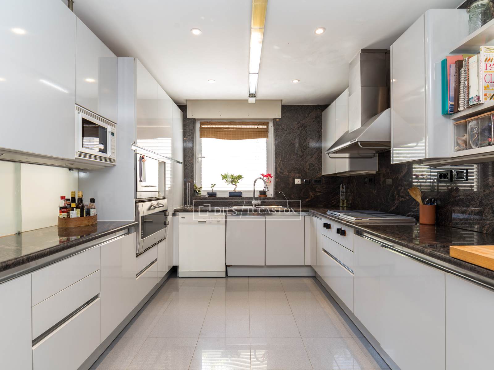 Villa Esplugues de Llobregat, Barcelona, Spānijā 8 istabas, 826 m2 Nr. 150918