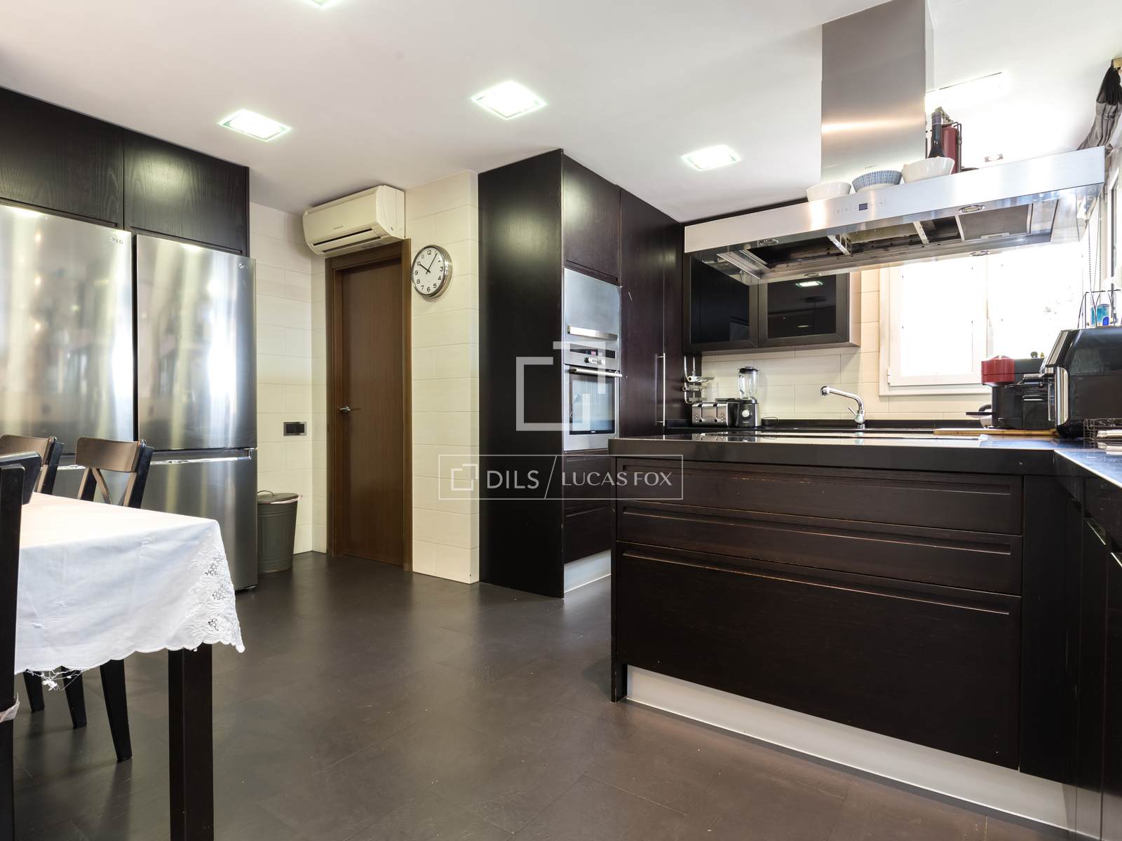 Villa en Esplugues de Llobregat, Barcelona, España 5 dormitorios, 425 m2 No. 150916