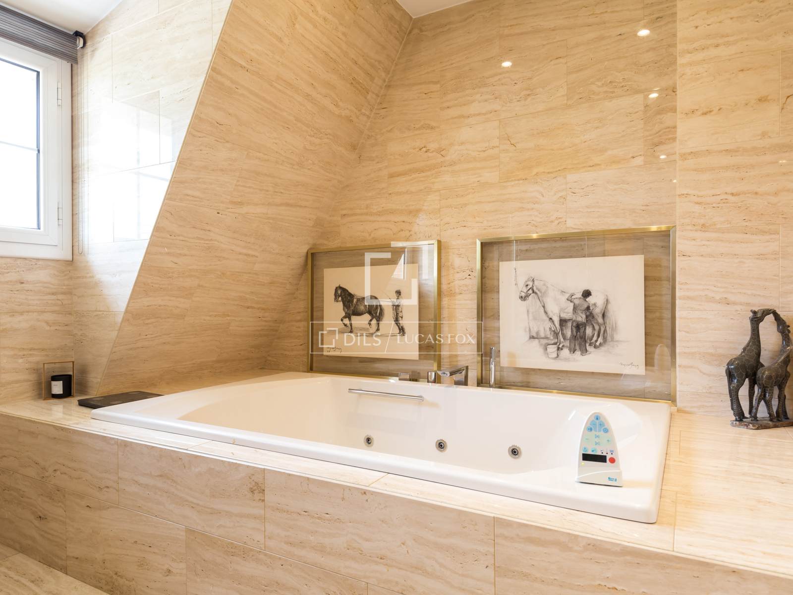 Villa en Esplugues de Llobregat, Barcelona, España 5 dormitorios, 425 m2 No. 150916