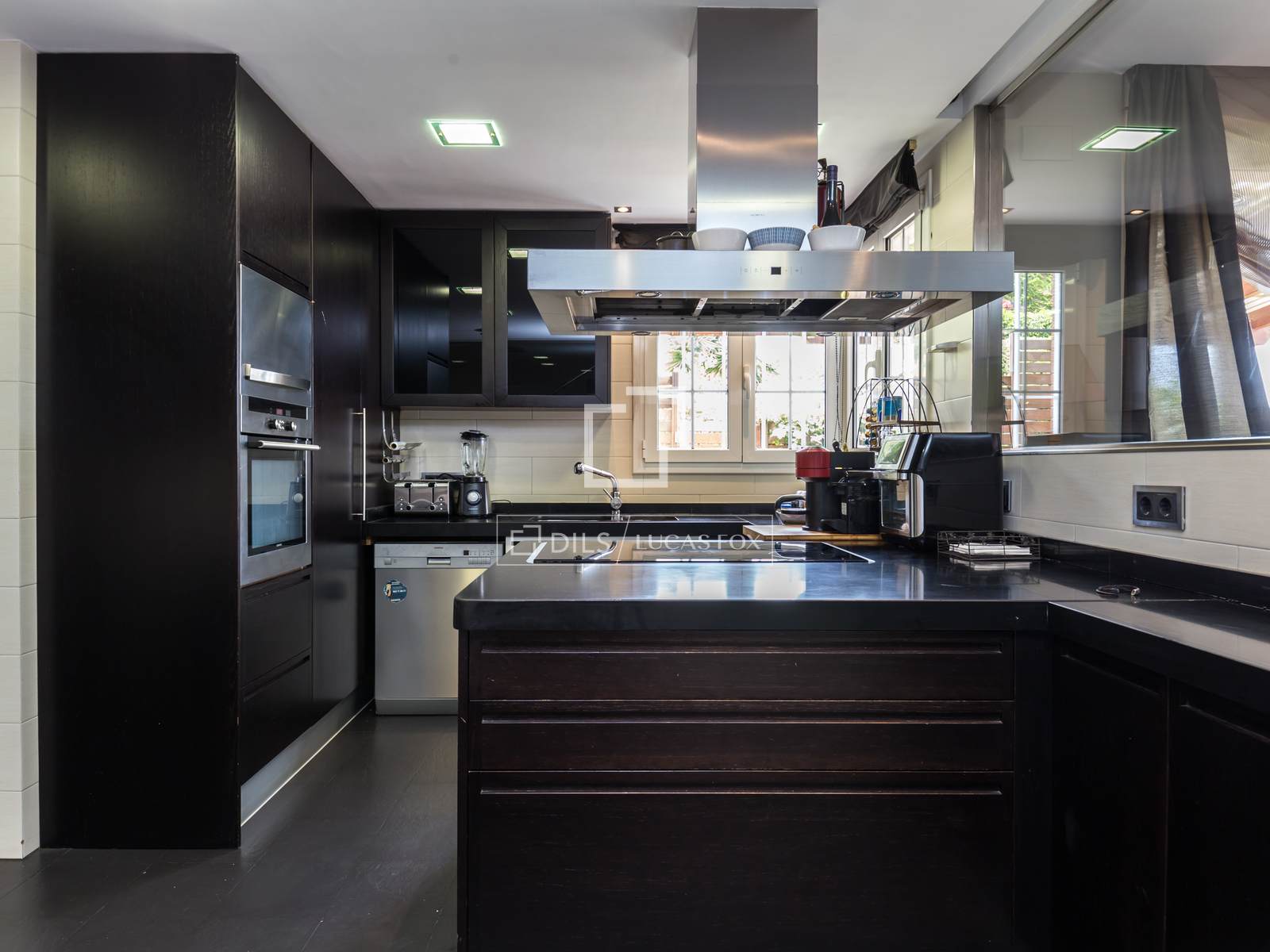 Villa en Esplugues de Llobregat, Barcelona, España 5 dormitorios, 425 m2 No. 150916