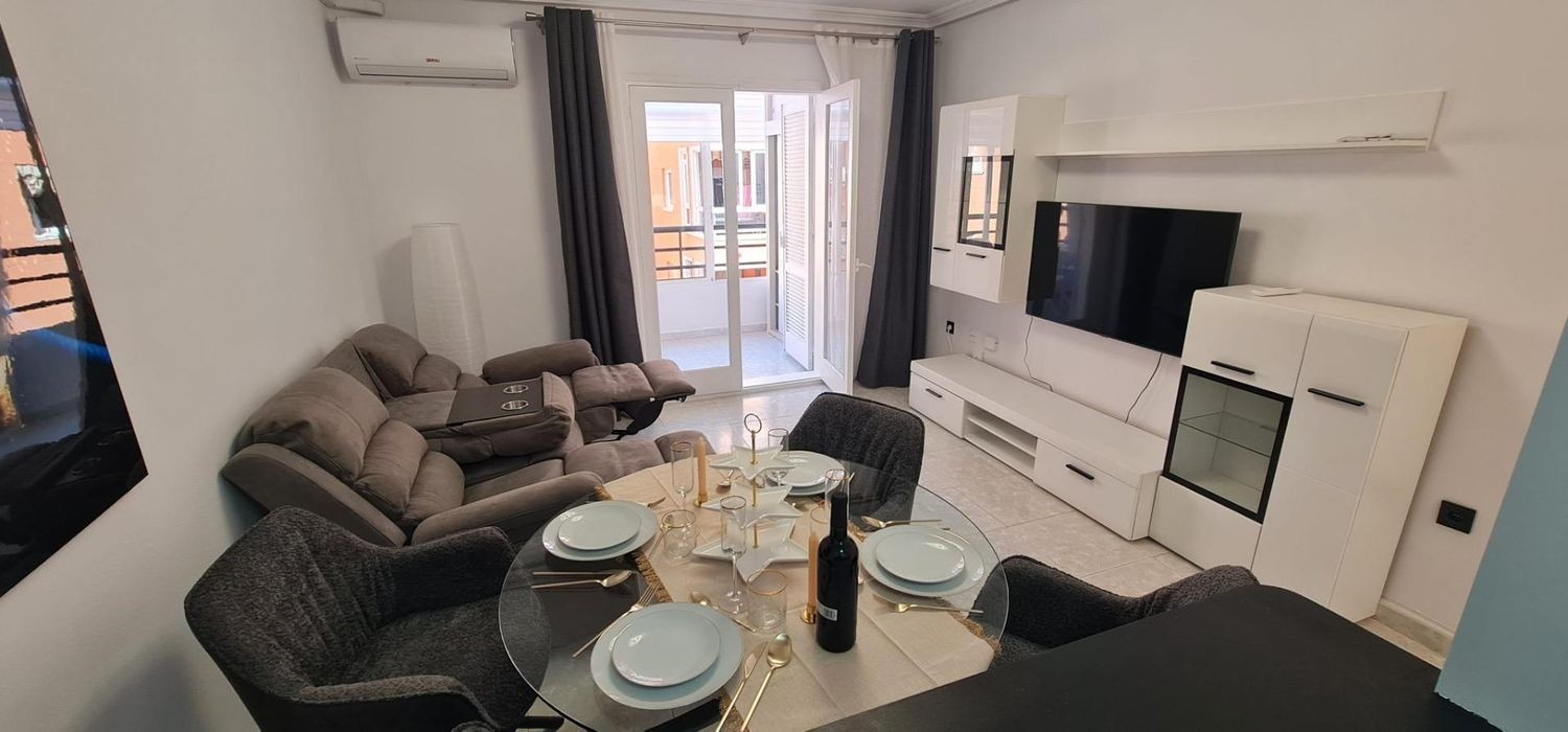 Apartamento en Torrevieja, Alicante, España 1 dormitorio, 51 m2 No. 183403