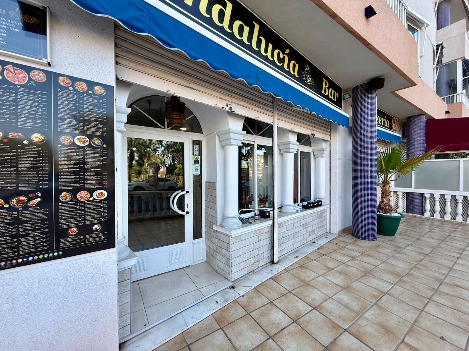 Propiedad comercial en Guardamar del Segura, Alicante, España 101 m2 No. 193302