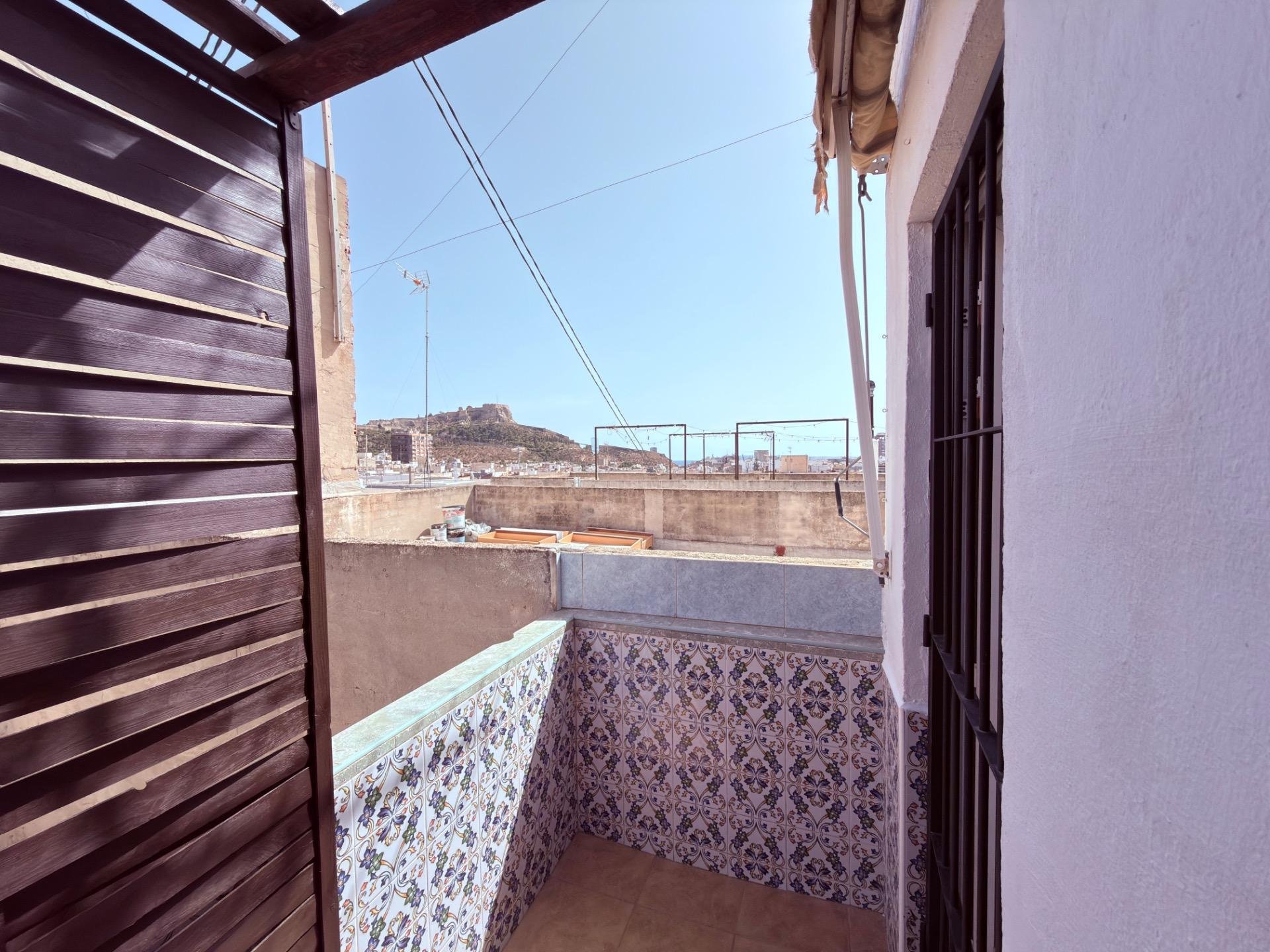 Apartment in Alicante, Spain 2 bedrooms, 71 sq.m. No. 193301