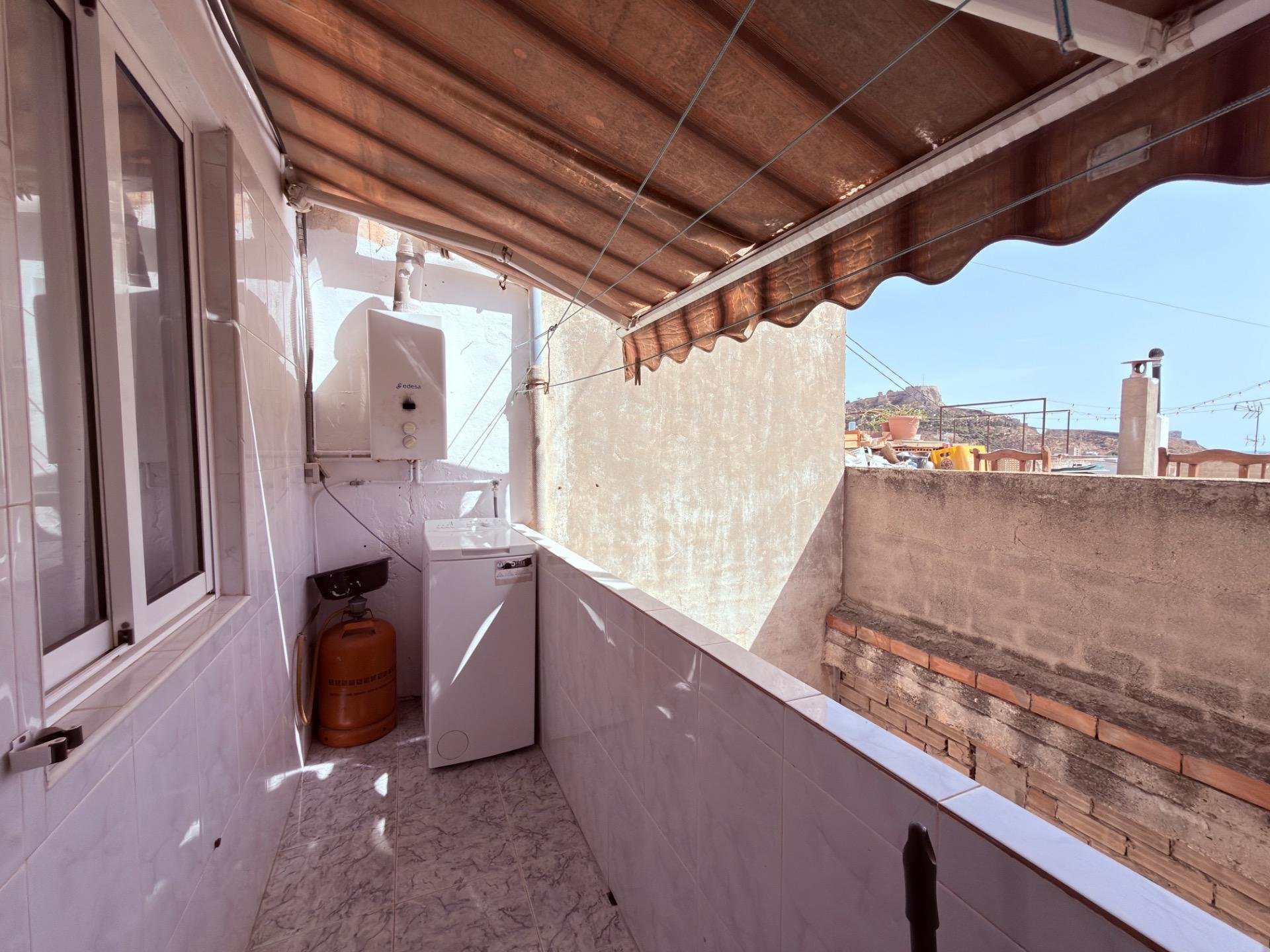Apartment in Alicante, Spain 2 bedrooms, 71 sq.m. No. 193301