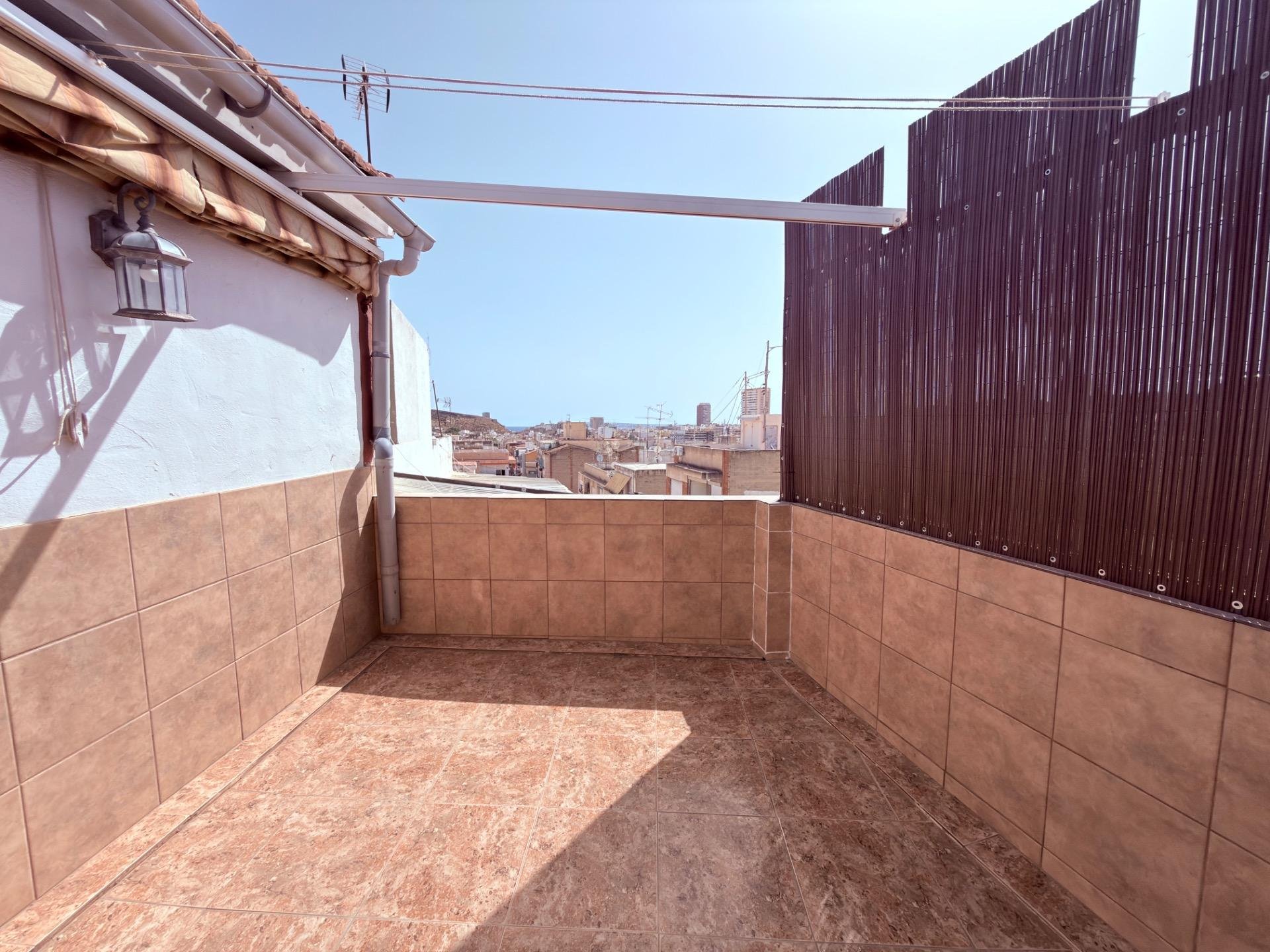 Apartment in Alicante, Spain 2 bedrooms, 71 sq.m. No. 193301