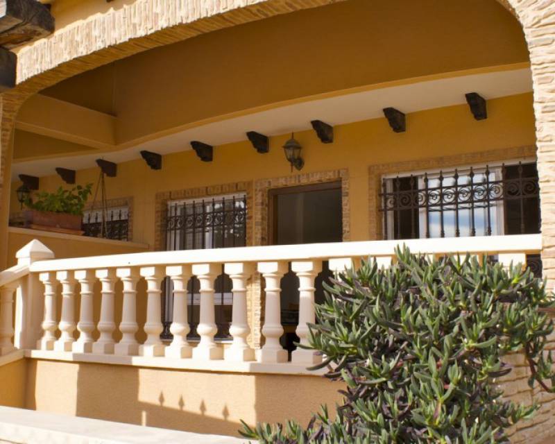 Villetta a schiera a Guardamar del Segura, Alicante, Spagna 4 camere da letto, 100 mq. N° 81037