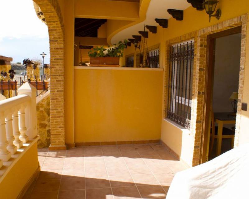 Villetta a schiera a Guardamar del Segura, Alicante, Spagna 4 camere da letto, 100 mq. N° 81037